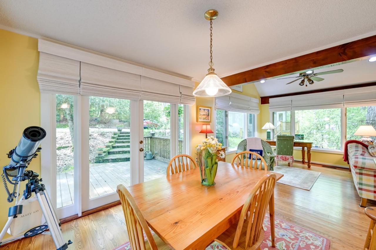 Smallwood Cute Highlands Home With Screened Porch! 외부 사진