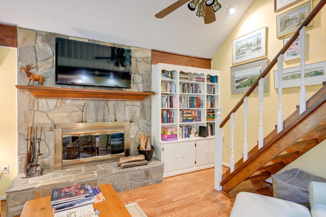 Smallwood Cute Highlands Home With Screened Porch! 외부 사진