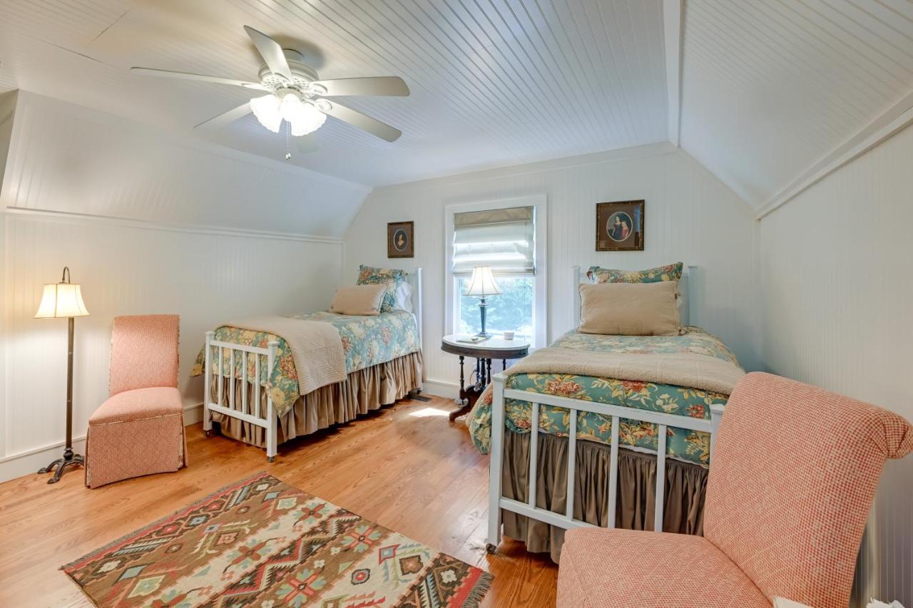 Smallwood Cute Highlands Home With Screened Porch! 외부 사진